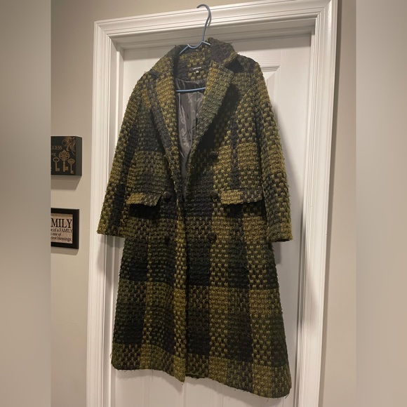 Twill Olive Green and Black Coat - Picture 3 of 3